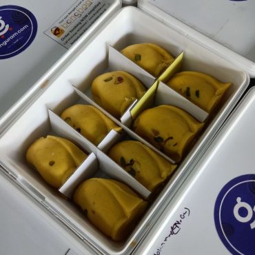 Ganguram's Mango Sandesh Karapak 400 grams 